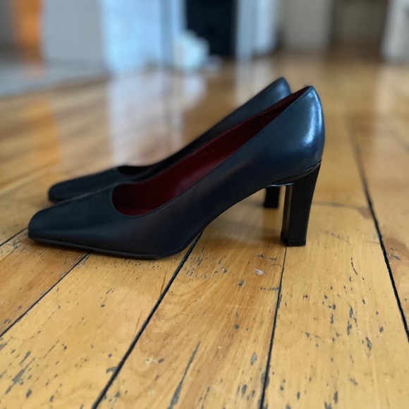 Lauren by Ralph Lauren navy leather slip on pumps with square toe - Picture 4 of 4